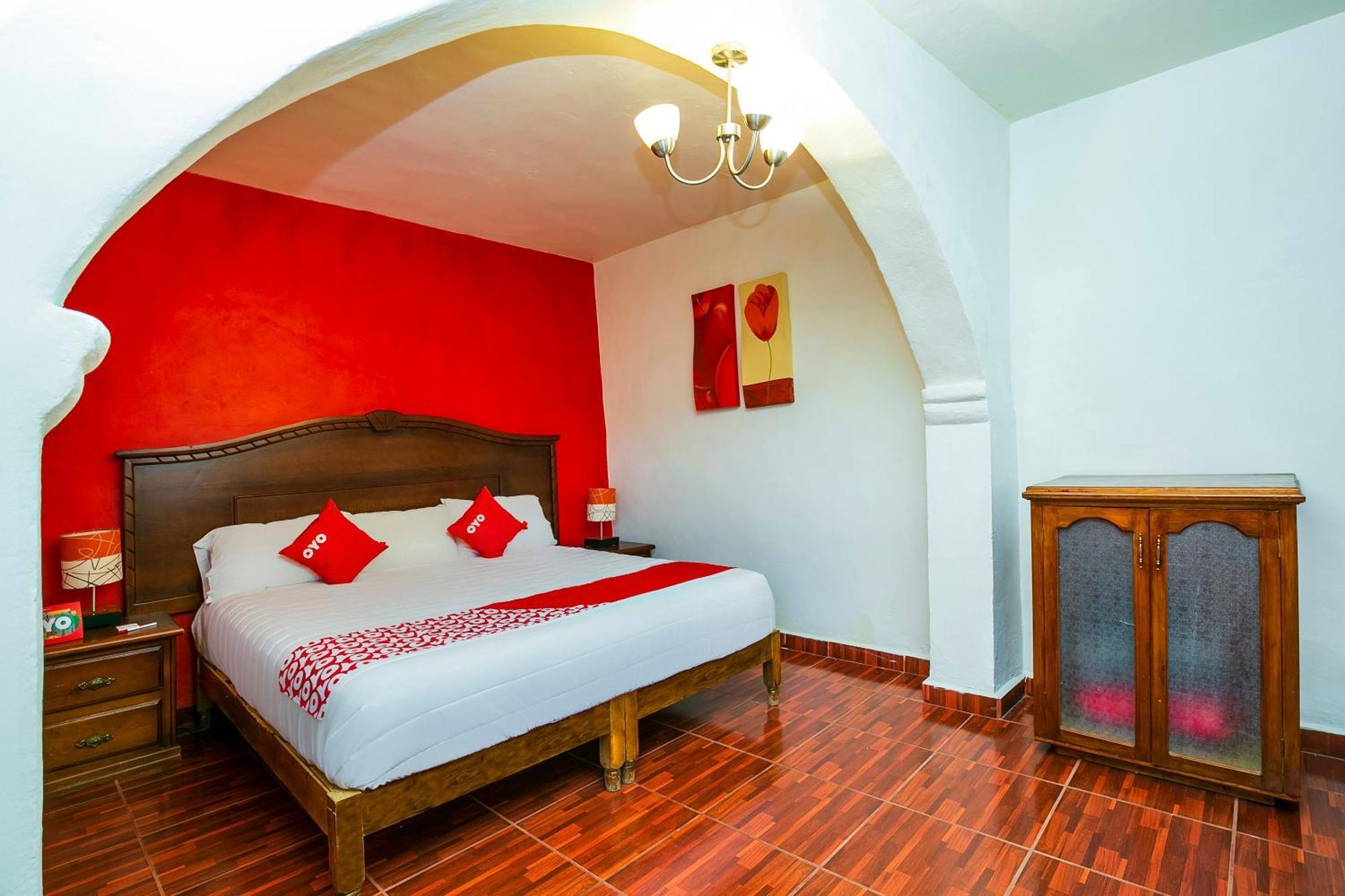 OYO Posada De Los Angeles, Pátzcuaro Esterno foto