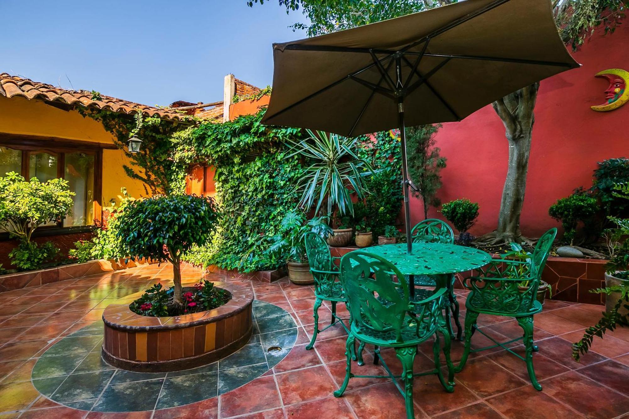 OYO Posada De Los Angeles, Pátzcuaro Esterno foto
